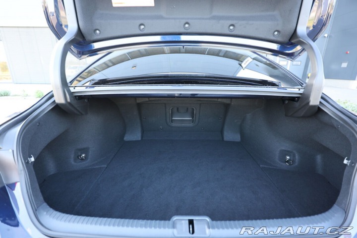 Lexus Ostatní modely ES 300h 300H 2,5 HEV PRESTIGE PLU 2024