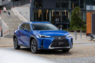 Lexus Ostatní modely UX 300h 300H 2.0 HEV BUSINESS TEC 2025