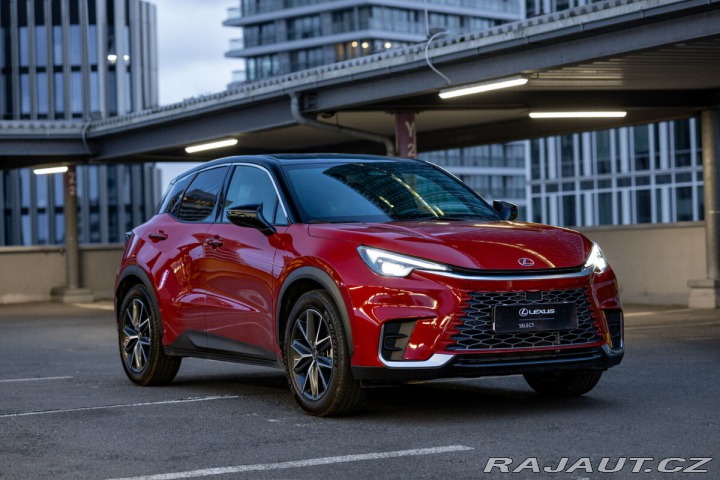 Lexus Ostatní modely LBX 1,5 HEV EMOTION TECH 2025