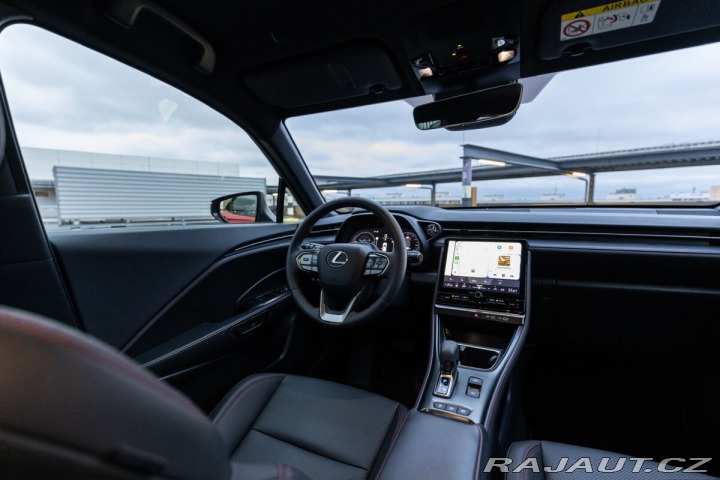 Lexus Ostatní modely LBX 1,5 HEV EMOTION TECH 2025