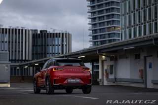 Lexus Ostatní modely LBX 1,5 HEV EMOTION TECH 2025