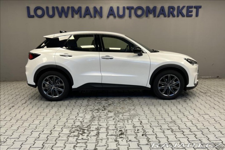 Lexus Ostatní modely LBX 1,5 HEV ELEGANT TECH 2025