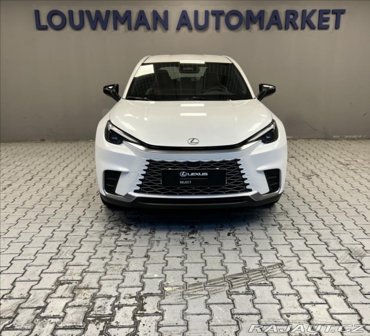Lexus Ostatní modely LBX 1,5 HEV ELEGANT TECH 2025