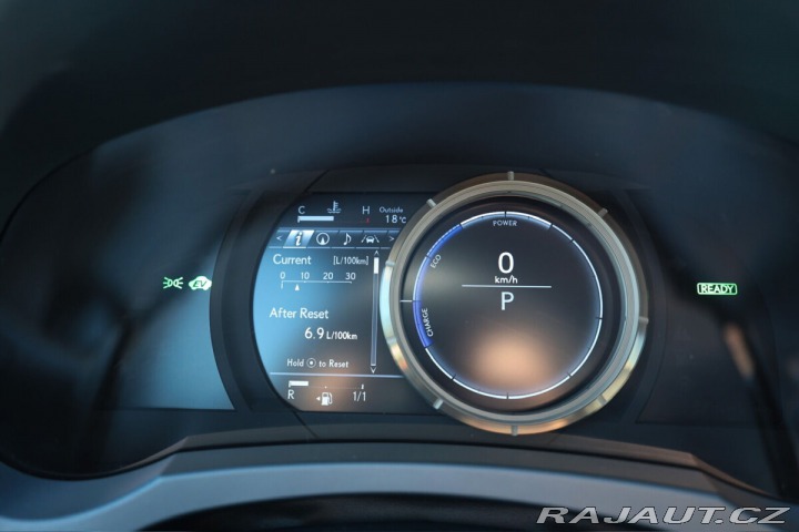 Lexus Ostatní modely IS 300h 300h 2,5 HEV F SPORT 2021