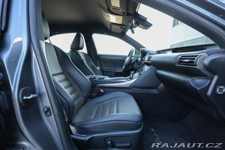 Lexus Ostatní modely IS 300h 300h 2,5 HEV F SPORT 2021