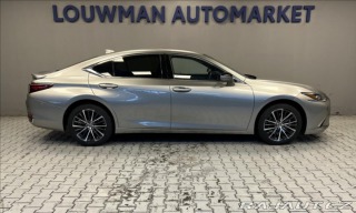 Lexus Ostatní modely ES 300h 300H 2,5 HEV LIMITED EDIT 2025