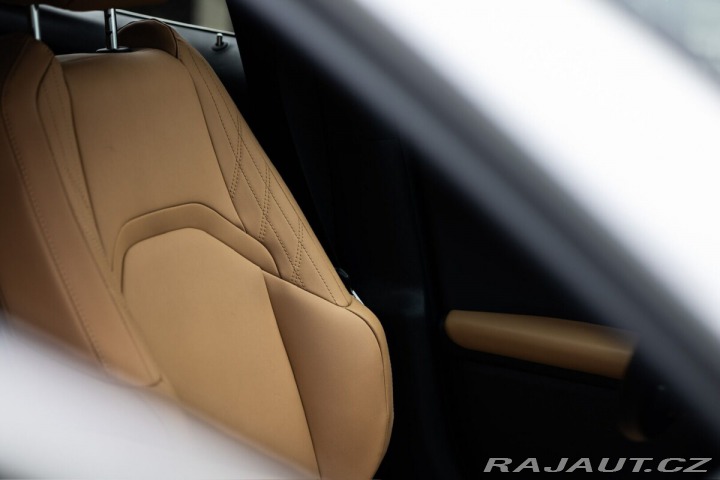 Lexus Ostatní modely UX 250h 250H 2,0 HEV F SPORT DESI 2023