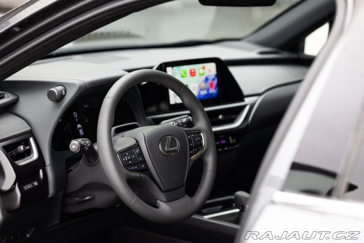 Lexus Ostatní modely UX 300h 2,0 HEV BUSINESS TECH 2025