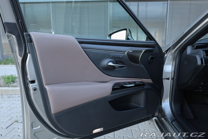 Lexus Ostatní modely ES 300h 300H 2,5 HEV PRESTIGE PLU 2024