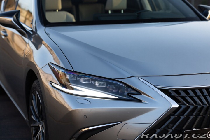 Lexus Ostatní modely ES 300h 300H 2,5 HEV PRESTIGE PLU 2024