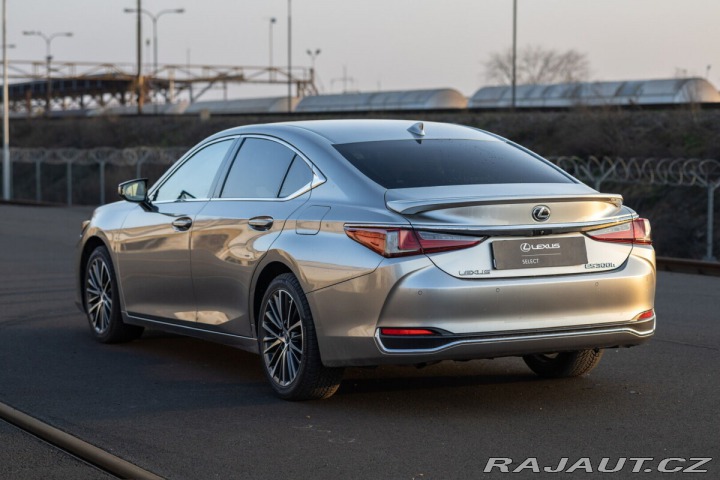 Lexus Ostatní modely ES 300h 300H 2,5 HEV PRESTIGE PLU 2024