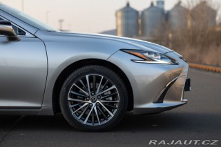 Lexus Ostatní modely ES 300h 300H 2,5 HEV PRESTIGE PLU 2024