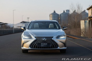 Lexus Ostatní modely ES 300h 300H 2,5 HEV PRESTIGE PLU 2024