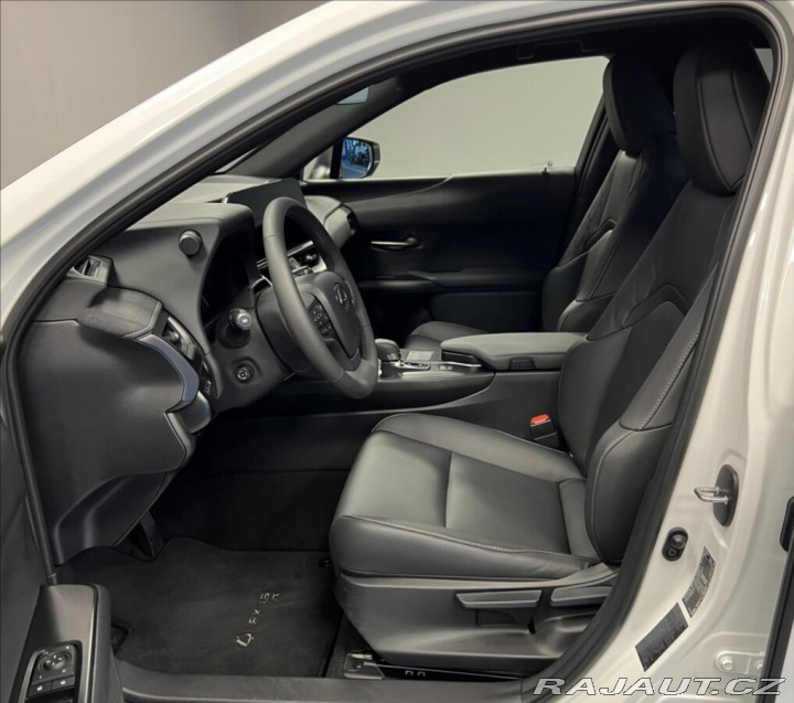 Lexus Ostatní modely UX 300h 300H 2,0 HEV F SPORT DESI 2025