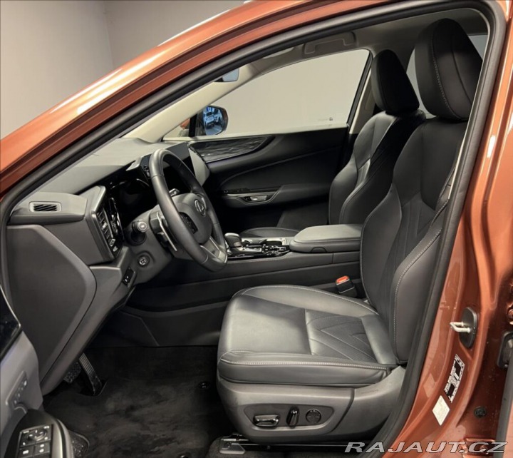 Lexus Ostatní modely NX 450h plus 450H+ 2,5 PHEV PRESTIGE 2025