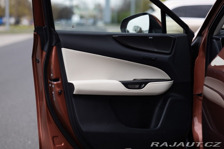 Lexus Ostatní modely NX 450h plus 450H 2.5 PHEV LUXURY 2025