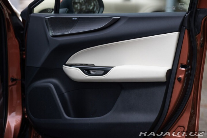Lexus Ostatní modely NX 450h plus 450H 2.5 PHEV LUXURY 2025