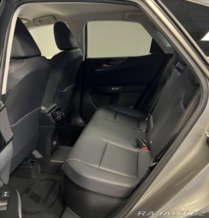Lexus Ostatní modely NX 450h plus 450H+ 2,5 PHEV EXECUTIVE 2024