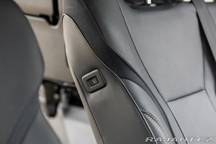 Lexus Ostatní modely LM 350h 350H 2,5 HEV LUXURY 7 MÍS 2025