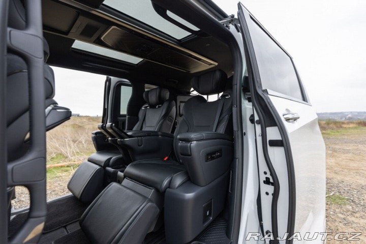 Lexus Ostatní modely LM 350h 350H 2,5 HEV LUXURY 7 MÍS 2025