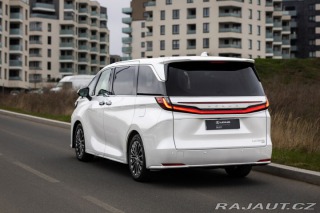 Lexus Ostatní modely LM 350h 350H 2,5 HEV LUXURY 7 MÍS 2025