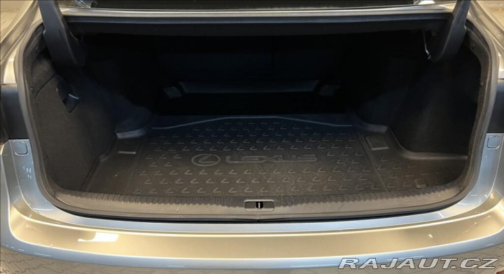 Lexus Ostatní modely IS 300h 300H 2,5 HEV F SPORT 2020