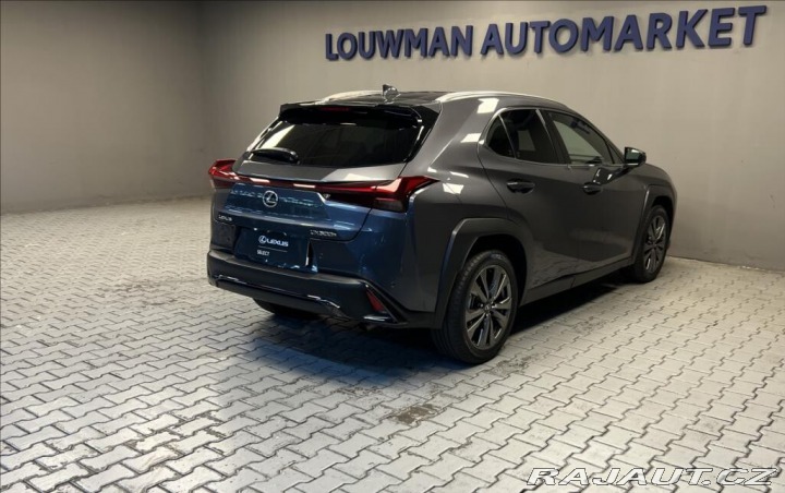 Lexus Ostatní modely UX 300h 2,0 HEV F SPORT DESIGN 2025
