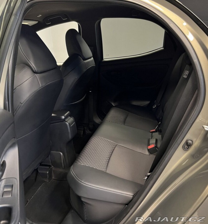 Toyota Yaris 1,5 Hybrid AT EXECUTIVE 2025