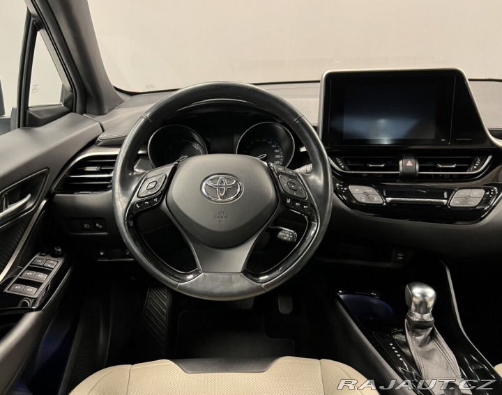 Toyota C-HR 1,8 Hybrid AT Selection 2018
