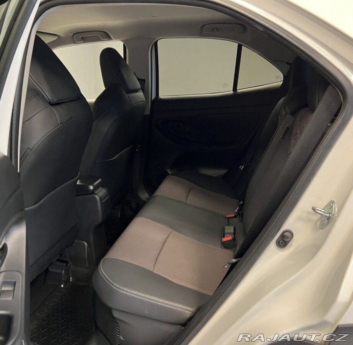 Toyota Yaris Cross 1,5 Hybrid AT Executive 2023