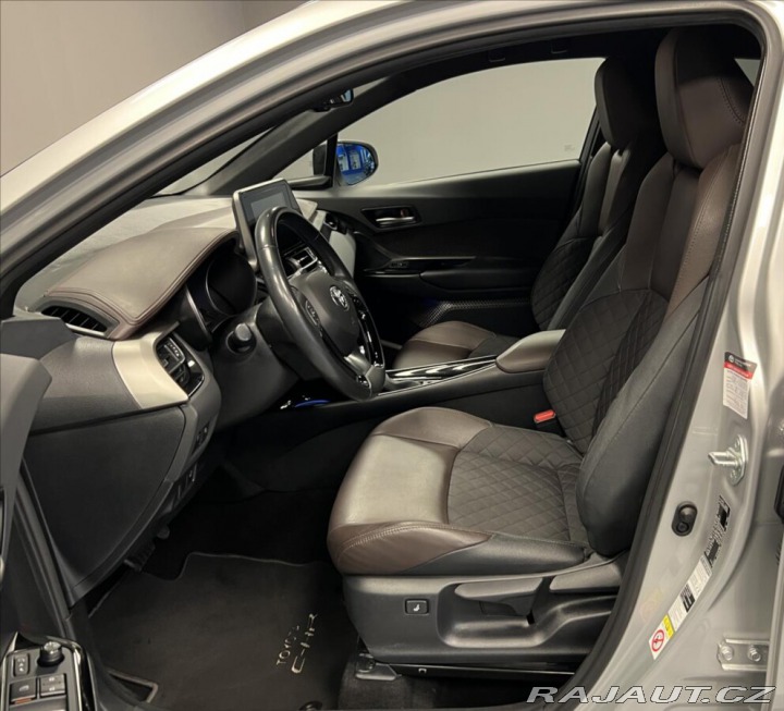 Toyota C-HR 1,8 Hybrid AT EXECUTIVE 2019