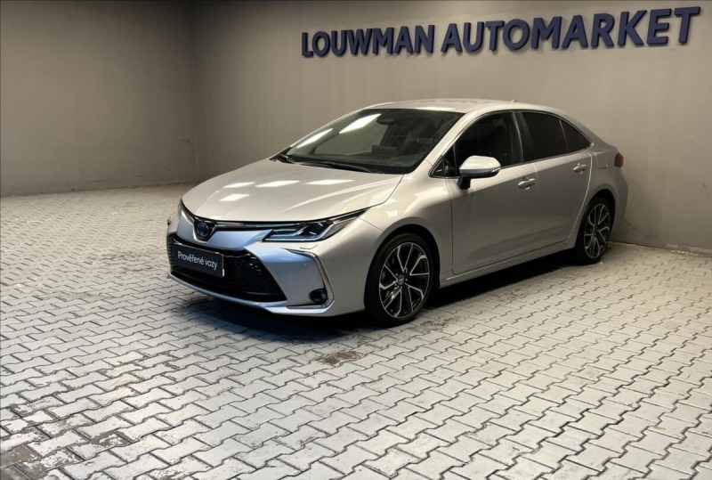 Toyota Corolla 1,8 Hybrid AT Executive