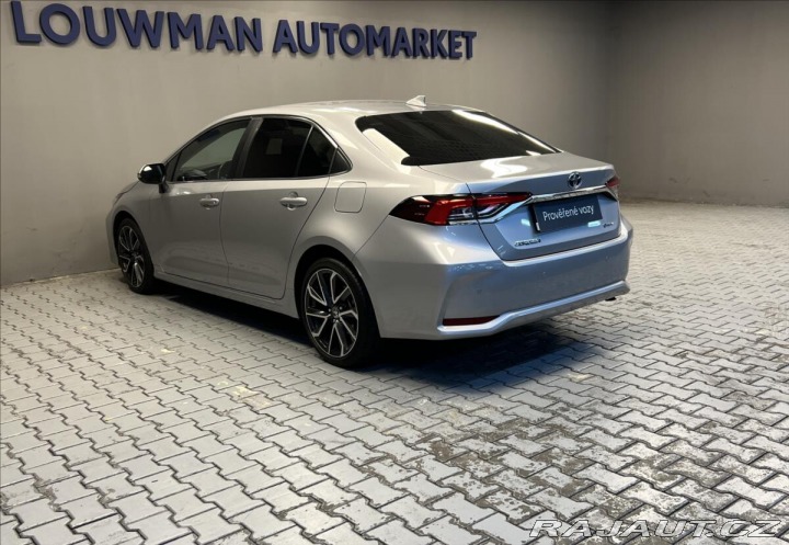 Toyota Corolla 1,8 Hybrid AT Executive 2023