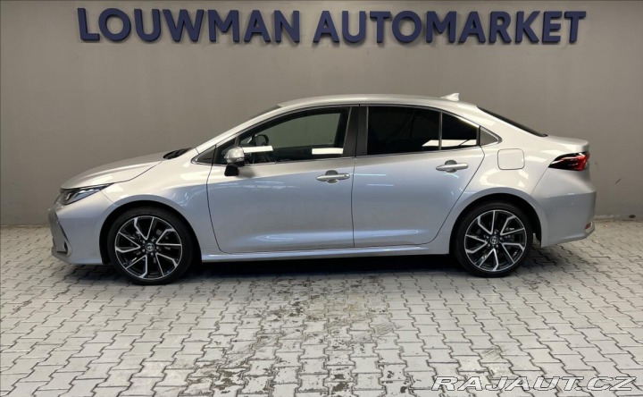 Toyota Corolla 1,8 Hybrid AT Executive 2023