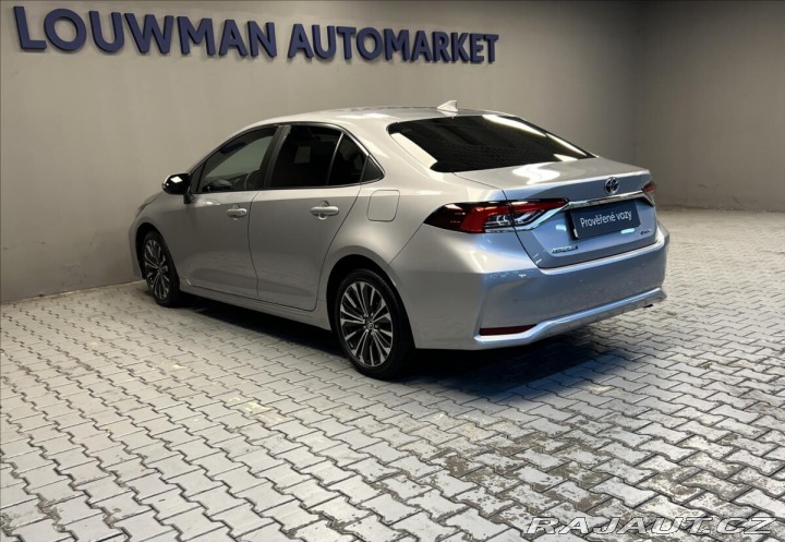 Toyota Corolla 1,8 Hybrid AT STYLE SD 2024