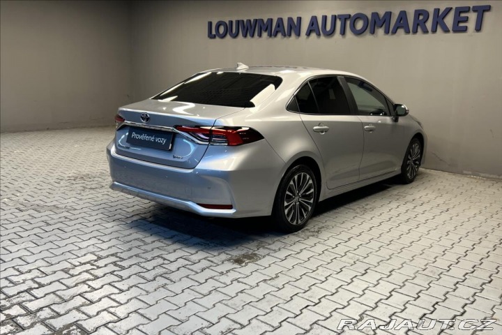 Toyota Corolla 1,8 Hybrid AT STYLE SD 2024