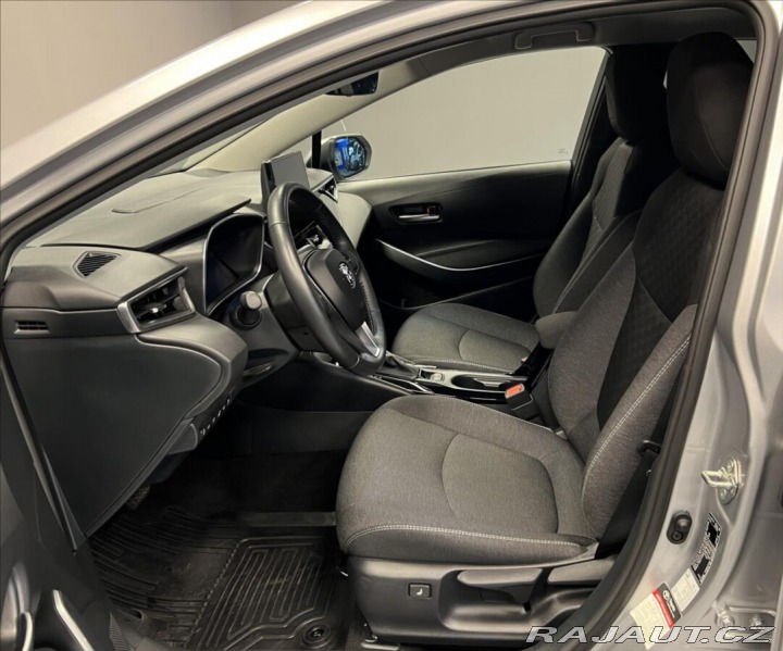 Toyota Corolla 1,8 Hybrid AT STYLE SD 2024