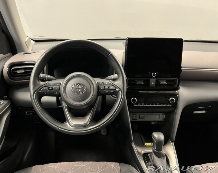 Toyota Yaris Cross Hybrid AT Executive 2024