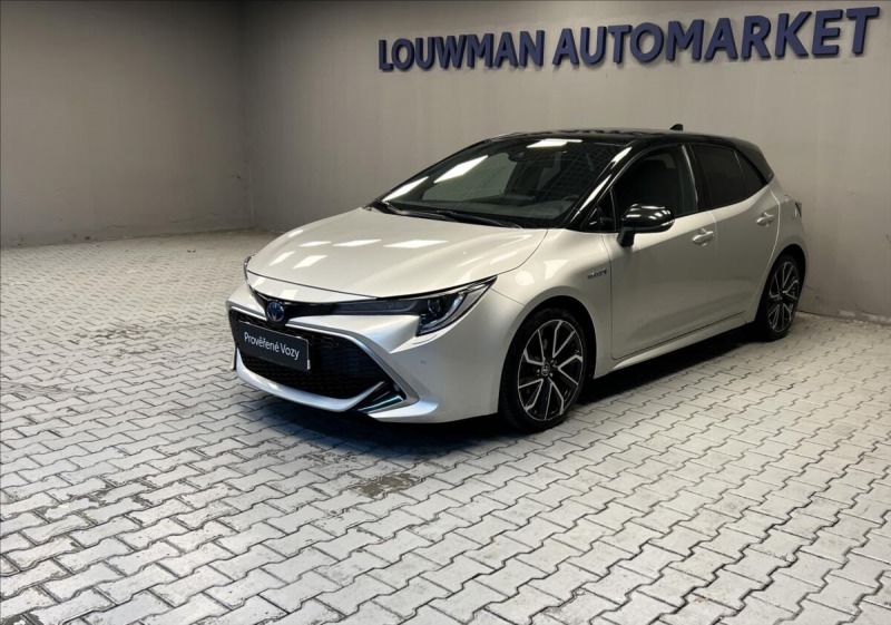 Toyota Corolla 2,0 Hybrid AT SELECTION