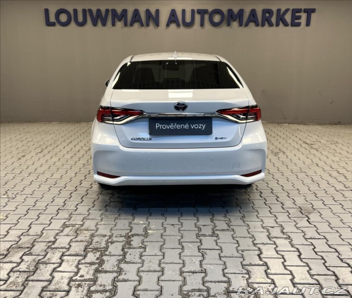 Toyota Corolla 1,8 Hybrid AT STYLE SD 2025