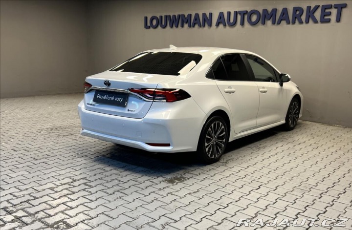 Toyota Corolla 1,8 Hybrid AT STYLE SD 2025