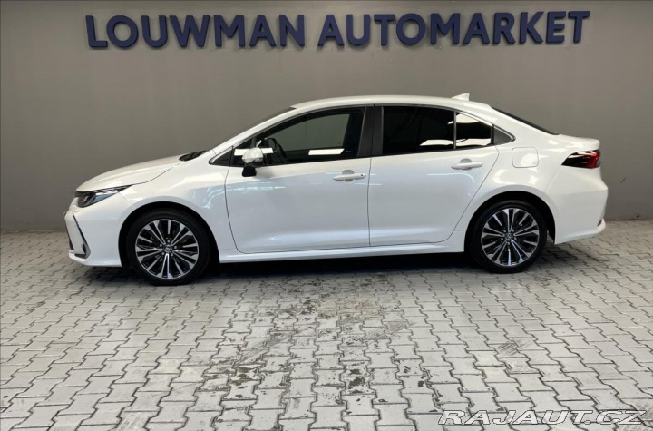 Toyota Corolla 1,8 Hybrid AT STYLE SD 2025