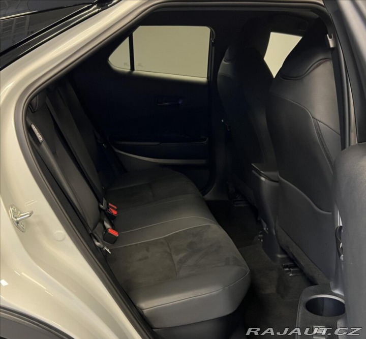 Toyota C-HR 2,0 HEV AWD GR SPORT PREM 2025