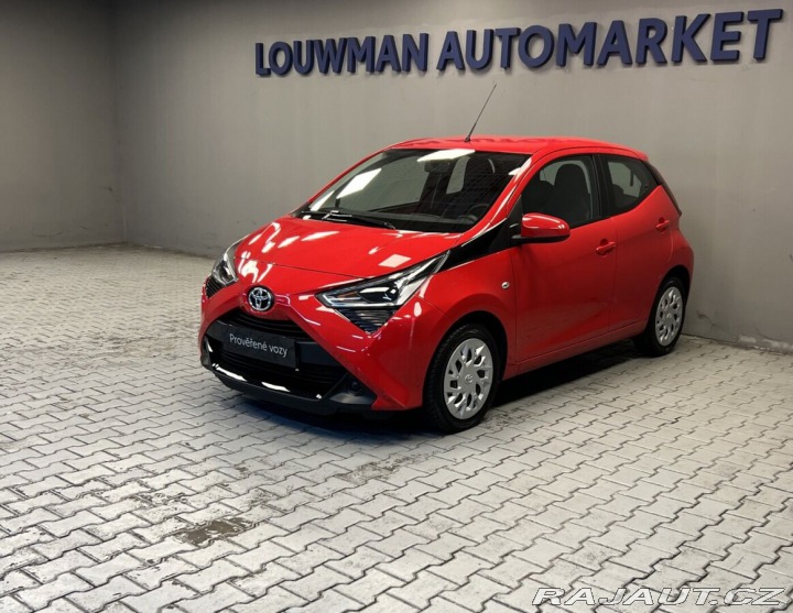 Toyota Aygo 1,0i AT X-play 2021
