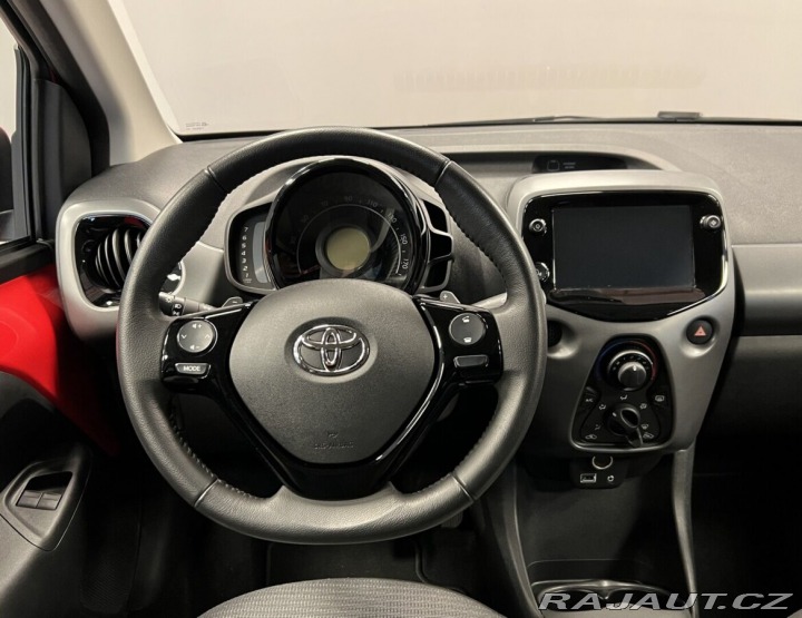 Toyota Aygo 1,0i AT X-play 2021