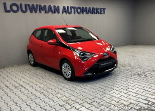 Toyota Aygo 1,0i AT X-play 2021