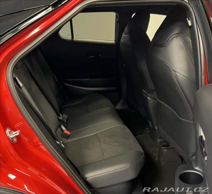 Toyota C-HR 2,0 HEV GR SPORT PREMIERE 2024