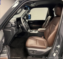 Toyota Land Cruiser 2,8 AT INVINCIBLE 2025