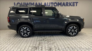 Toyota Land Cruiser 2,8 AT INVINCIBLE 2025