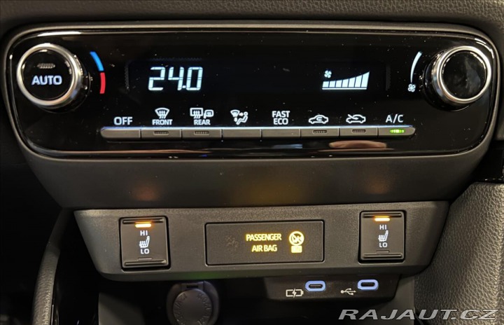 Toyota Yaris 1,5 Hybrid AT Style 2024
